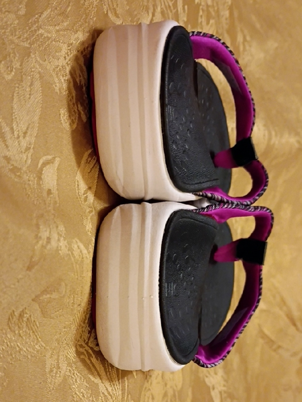 VIONIC Women’s Black & Pink Comfort Flip Flop Sandals SIZE 7.0 - Picture 8 of 10